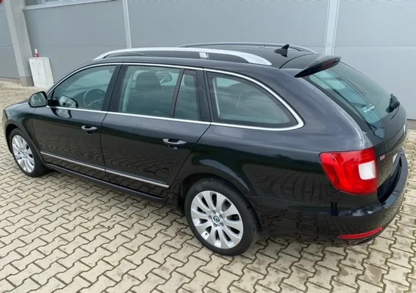 Skoda Superb cena 38500 przebieg: 303000, rok produkcji 2012 z Krotoszyn małe 137